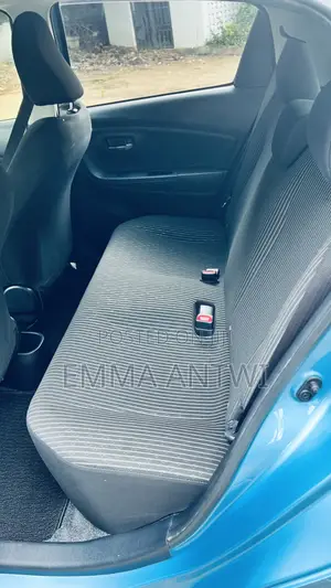 Toyota Vitz 1.3 FWD 5dr 2014 Blue