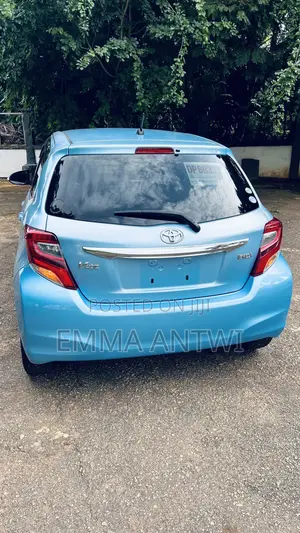 Toyota Vitz 1.3 FWD 5dr 2014 Blue