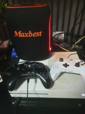 Xbox One S 10+Games and Free Item