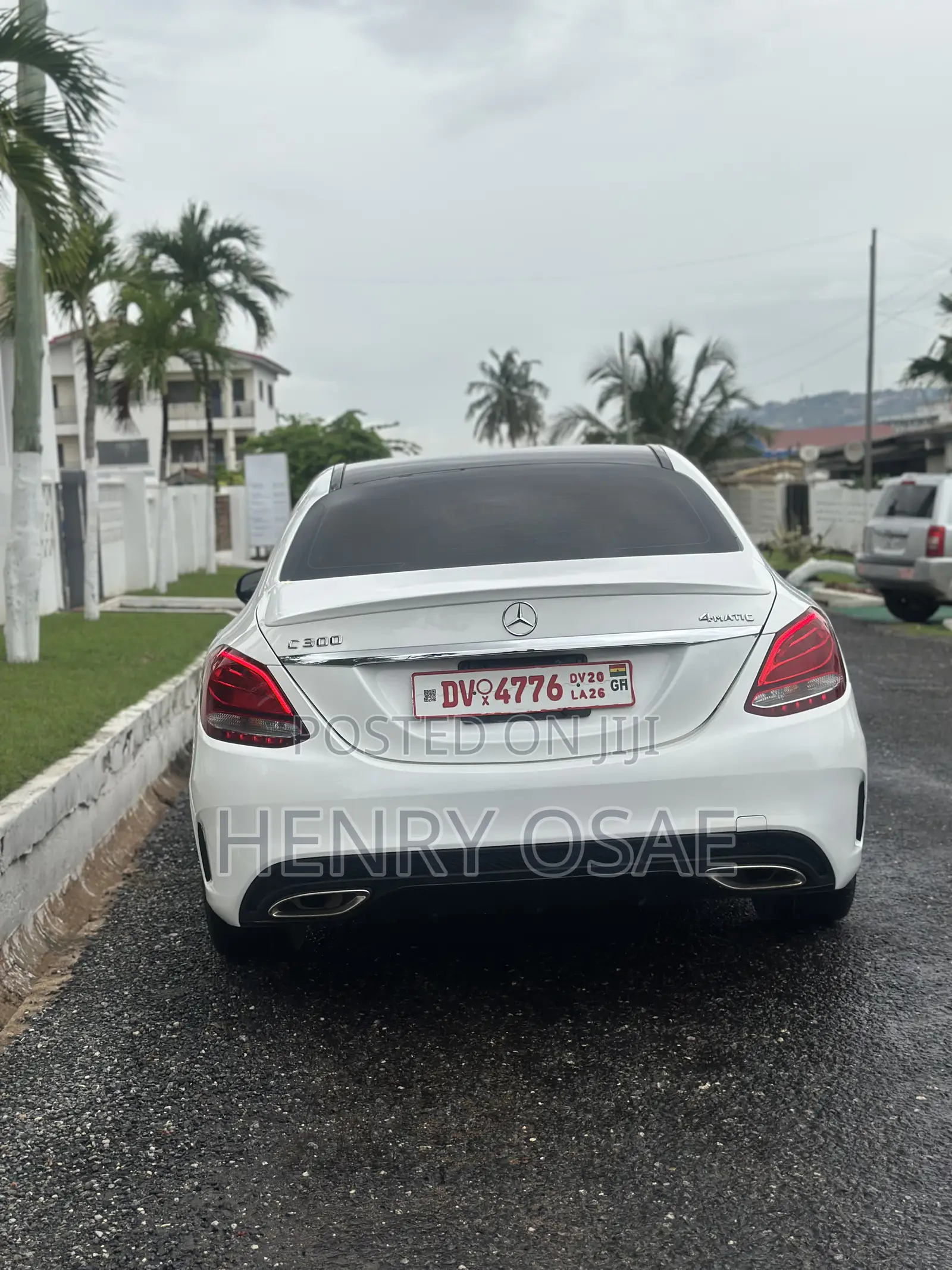 Mercedes-Benz C300 Luxury 4Matic Sedan AWD (2.0L 4cyl 7A) 2016 White