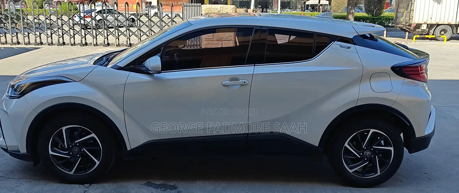 Toyota C-HR 2023 White