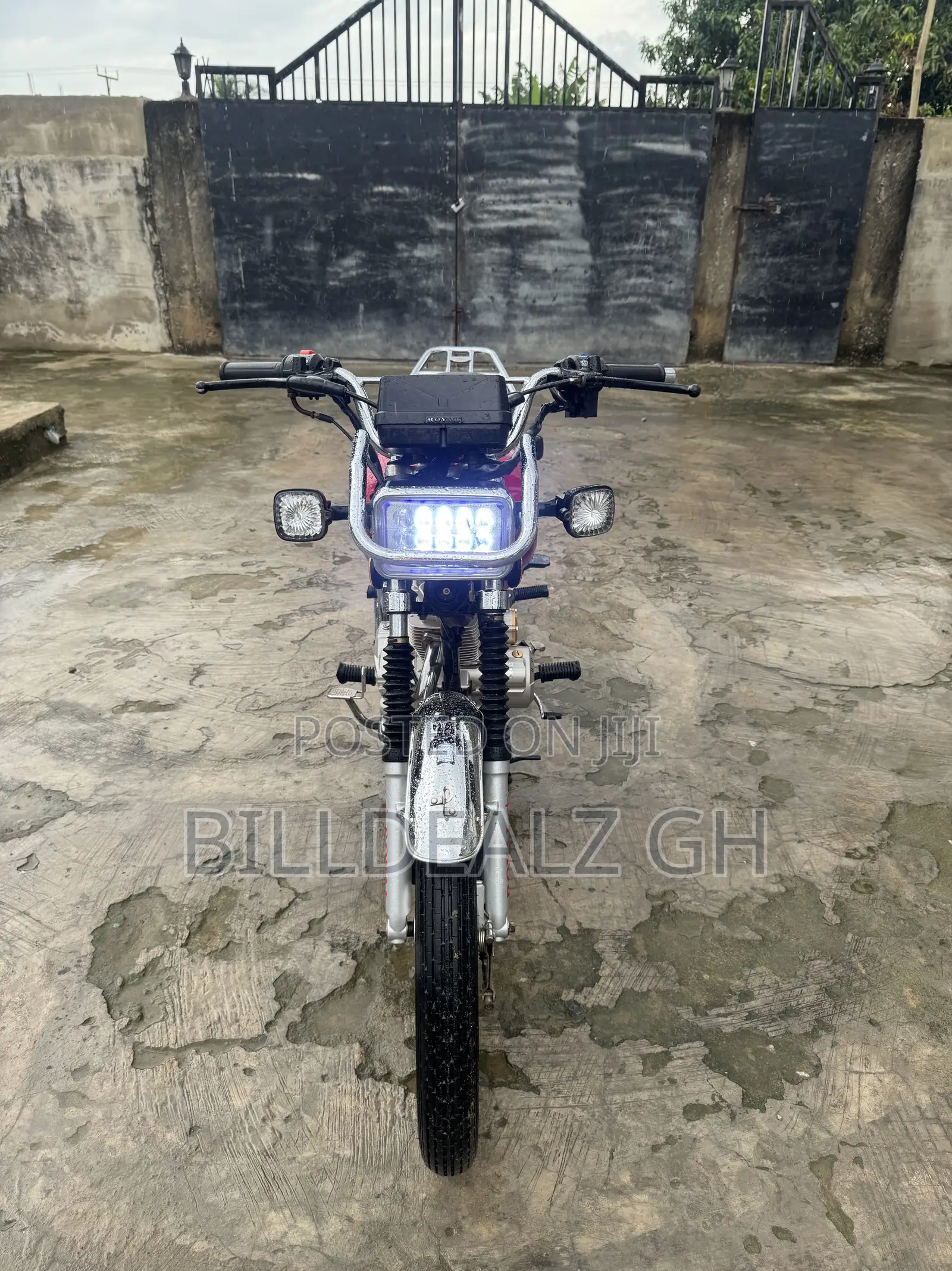 Royal RY125 2025 Red