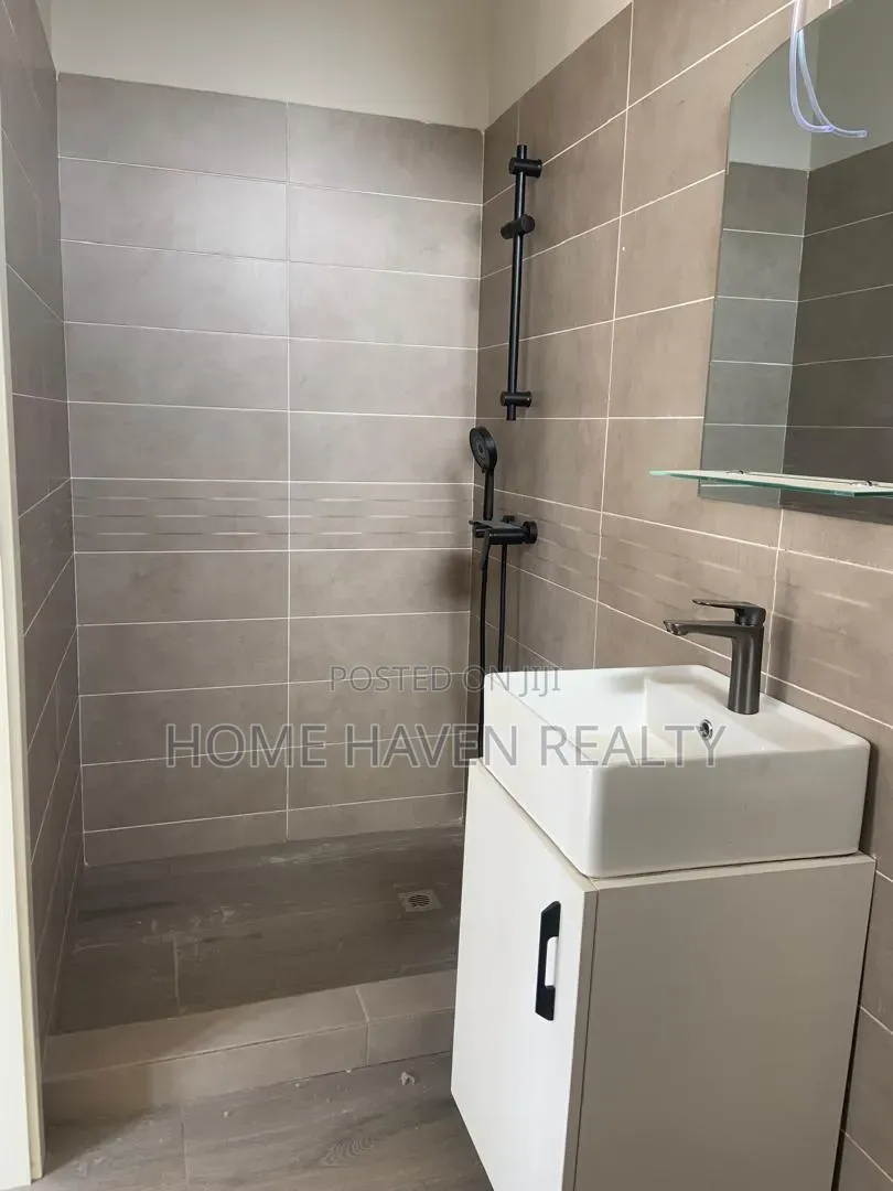 2bdrm Apartment in Tsea Addo, Tseaddo for sale