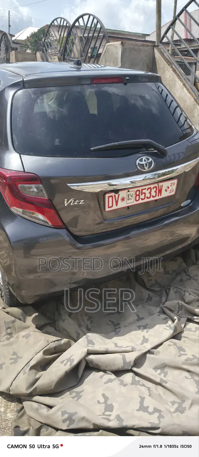 Toyota Vitz 1.3 FWD 5dr 2015 Black