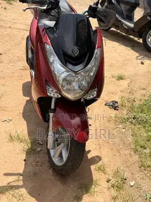 Yamaha Majesty 2015 Red