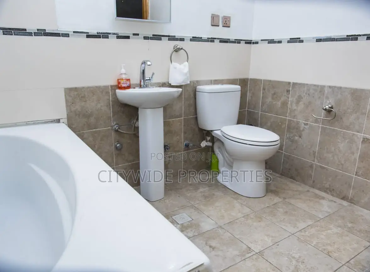 Furnished 4bdrm House in Dome Kwabenya, Ga East Municipal for rent