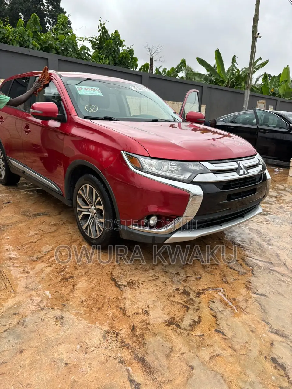 Mitsubishi Outlander 2017 Red