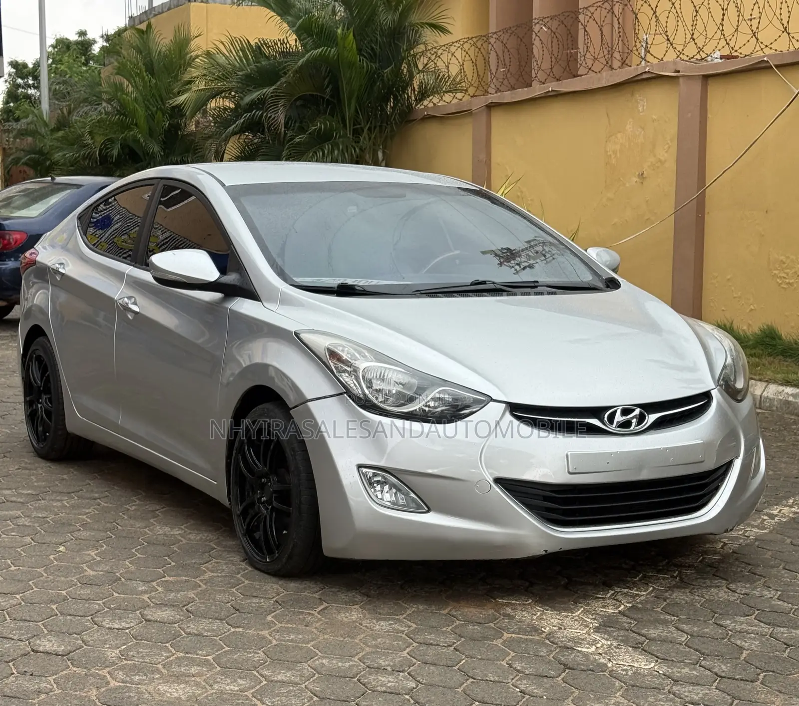 Hyundai Avante 2013 Silver