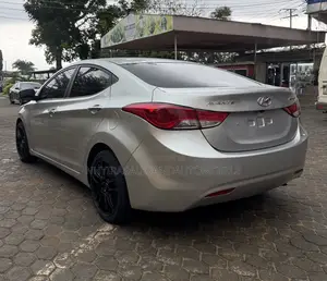 Hyundai Avante 2013 Silver