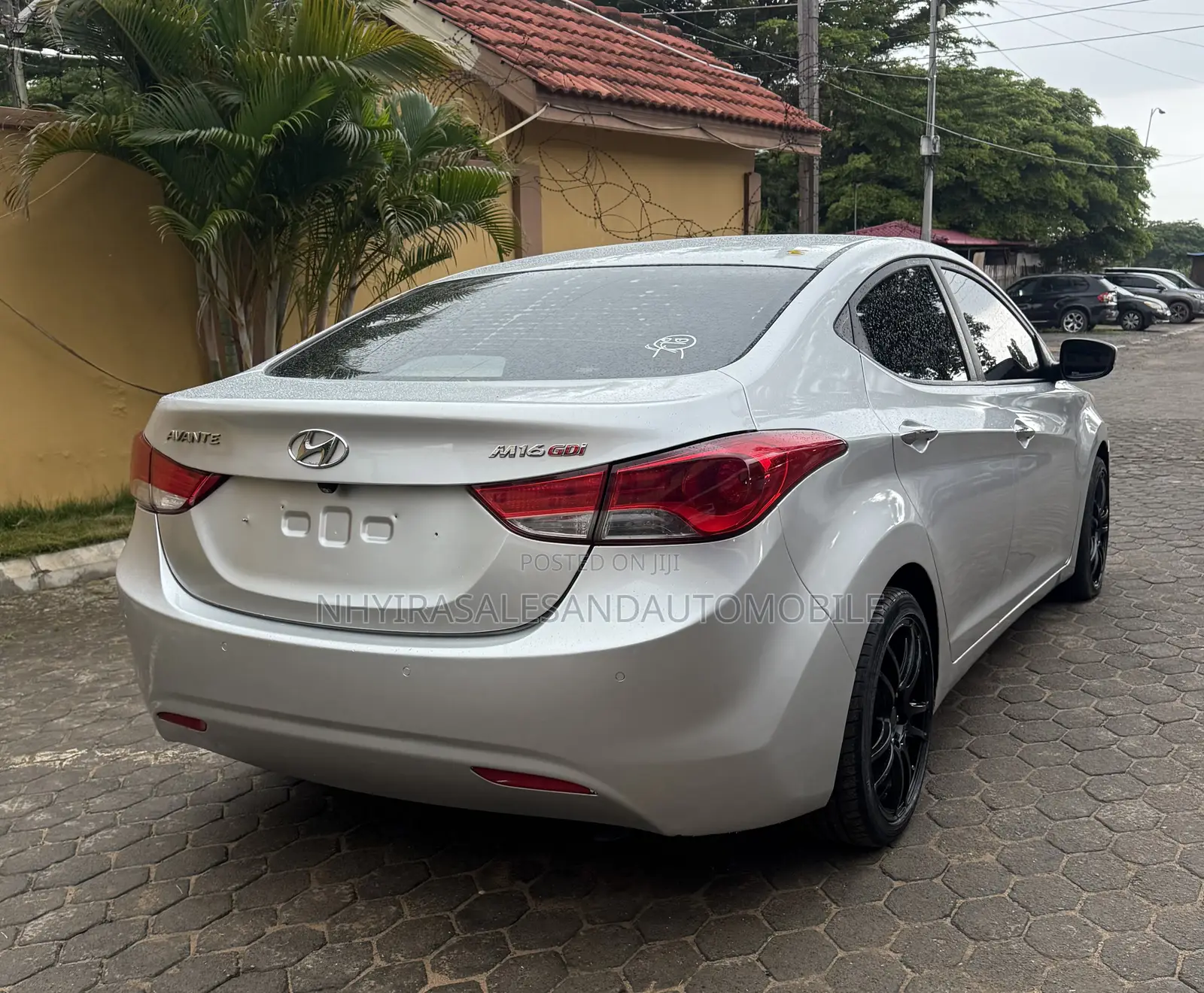 Hyundai Avante 2013 Silver