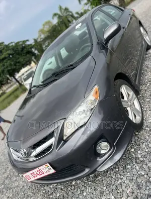 Toyota Corolla 2013 Silver