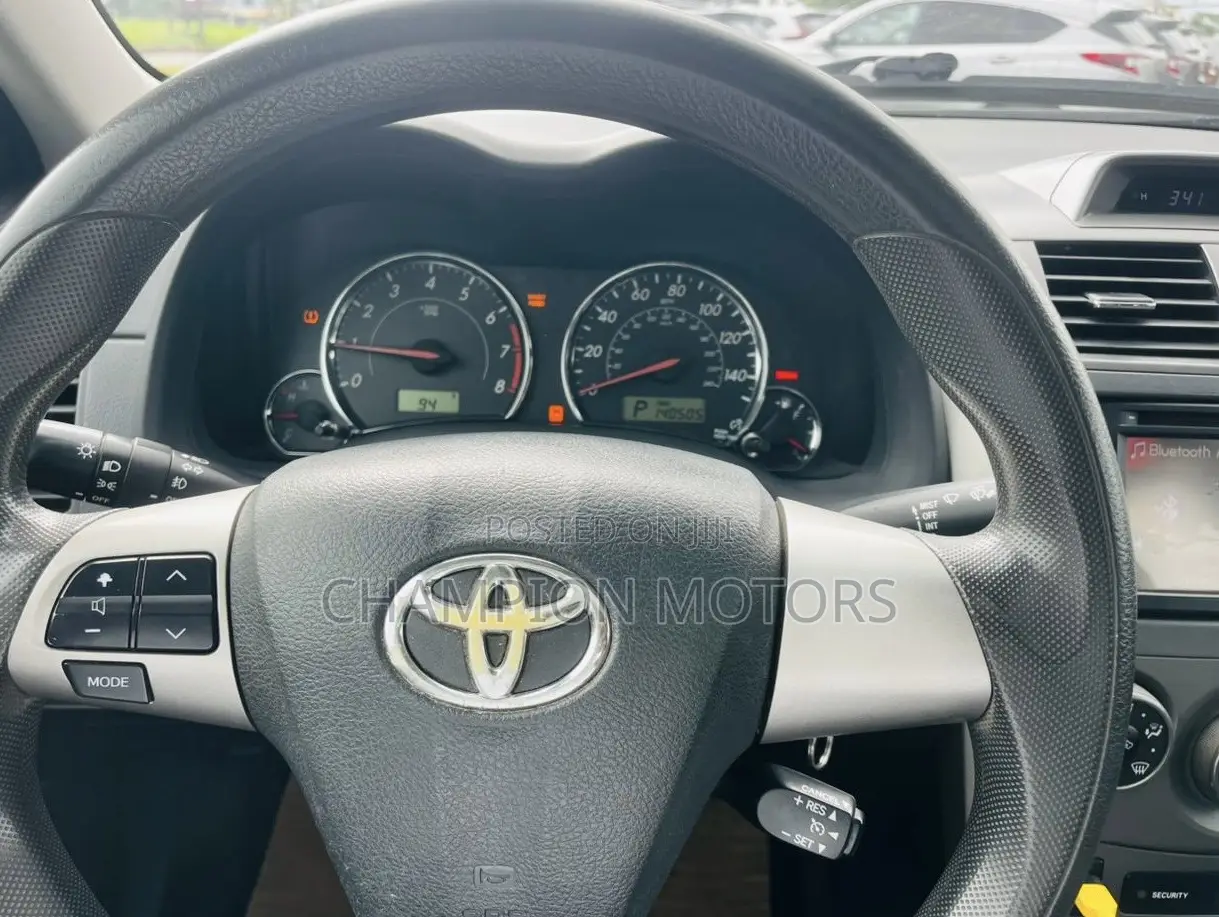 Toyota Corolla 2013 Silver