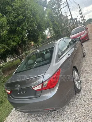Hyundai Sonata Limited 2.0T Seban (2.0L 4cyl 6A) 2017 Gray