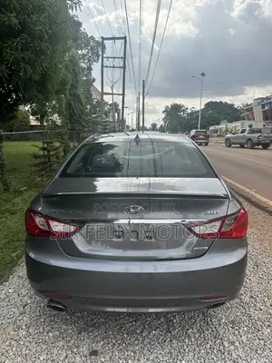 Hyundai Sonata Limited 2.0T Seban (2.0L 4cyl 6A) 2017 Gray