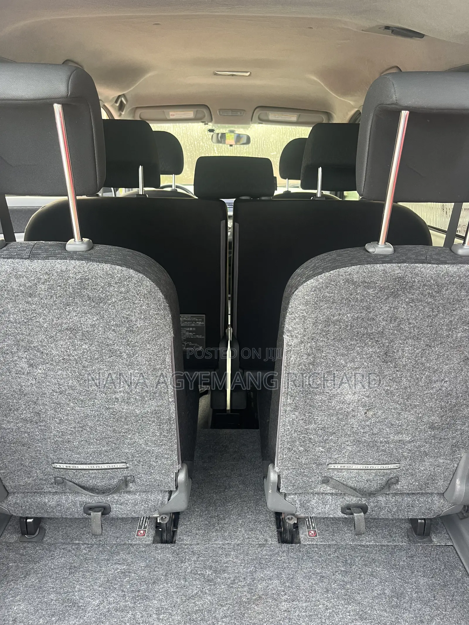 Toyota Sienta 1.5 FWD 2013 Silver