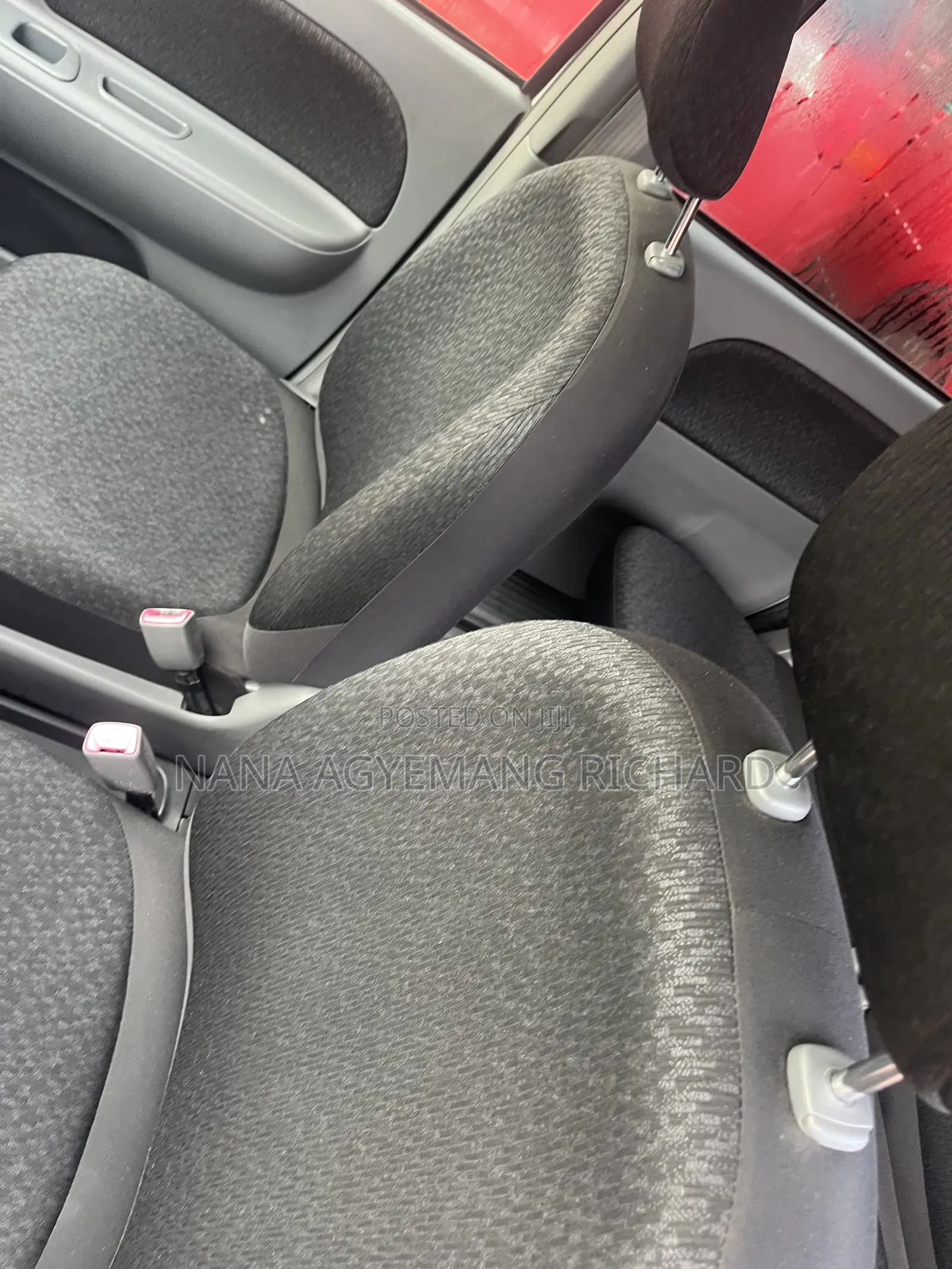 Toyota Sienta 1.5 FWD 2013 Silver