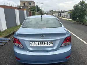 Hyundai Accent GLS 4dr Sedan (1.6L 4cyl 6M) 2014 Blue