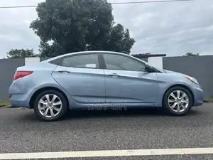 Hyundai Accent GLS 4dr Sedan (1.6L 4cyl 6M) 2014 Blue