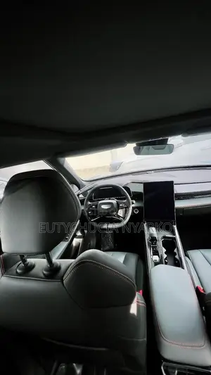 New Geely Coolray 1.5 FWD 2024 Blue
