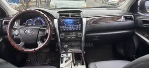 Toyota Camry 2014 Yellow