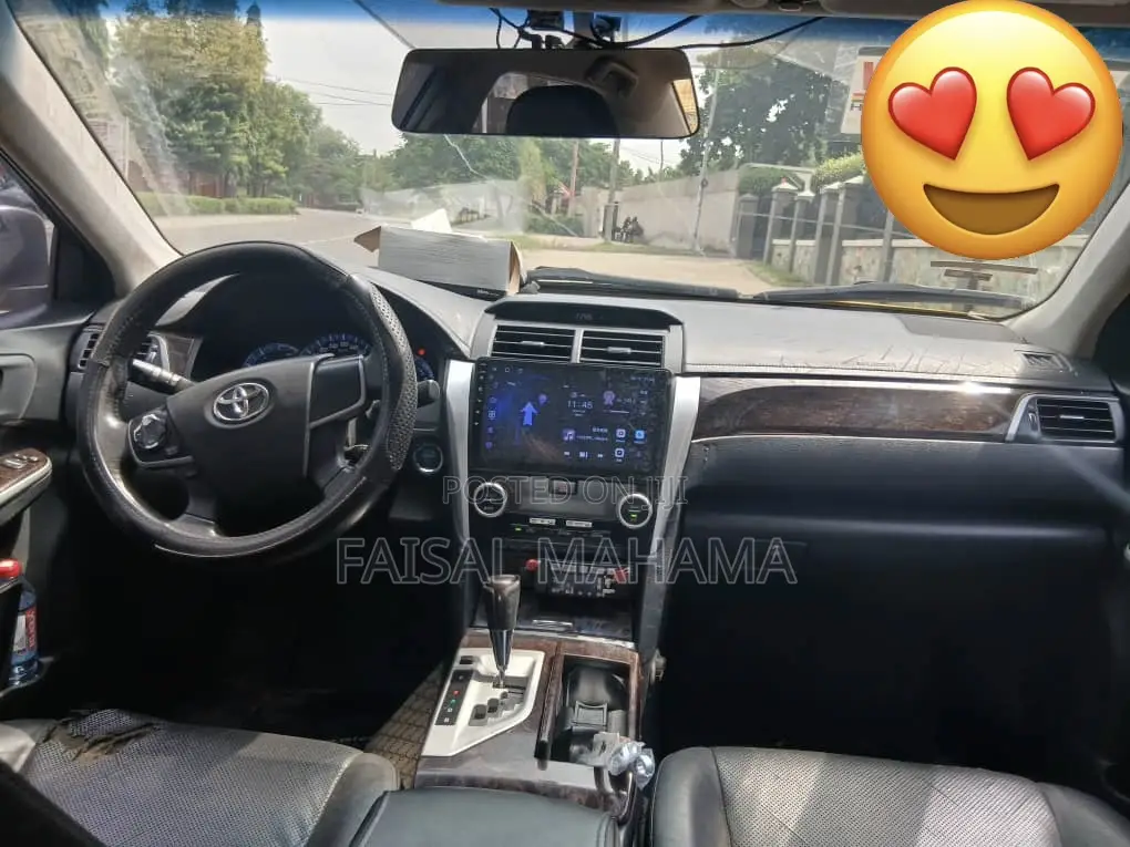 Toyota Camry 2014 Yellow