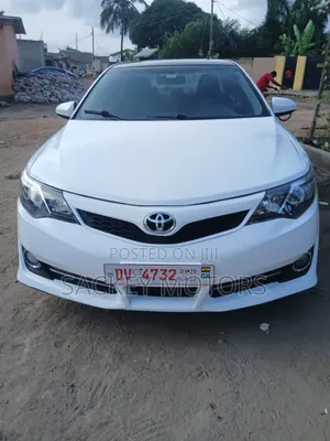 Toyota Camry 2014 White