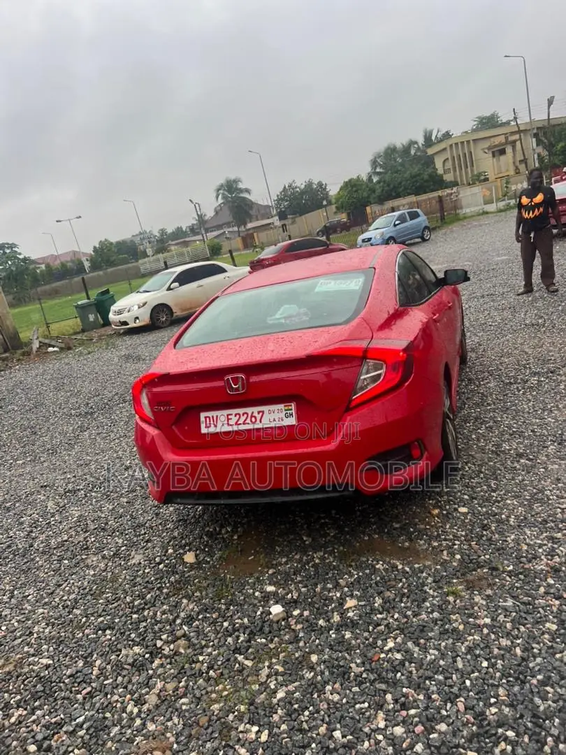 Honda Civic 2018 Red