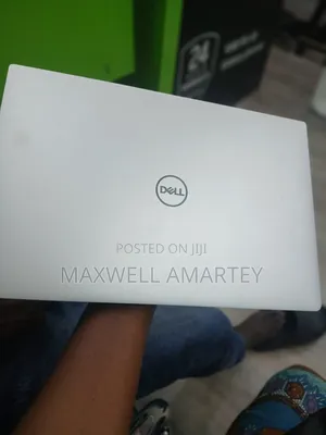 New Laptop Dell XPS 13 8GB Intel Core i5 SSD 256GB