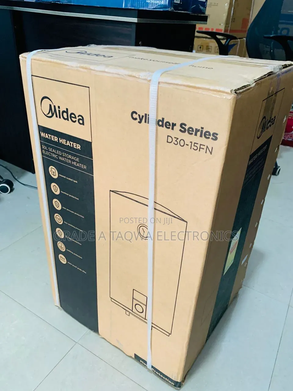High Efficient 1500w Media 30l Water Heater