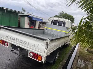 Hyundai Porter II 2016 White