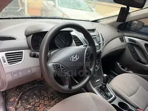 Hyundai Elantra Limited 4dr Sedan (1.8L 4cyl 6A) 2015 Green