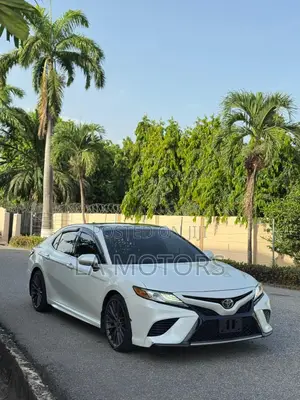 Toyota Camry 2020 White