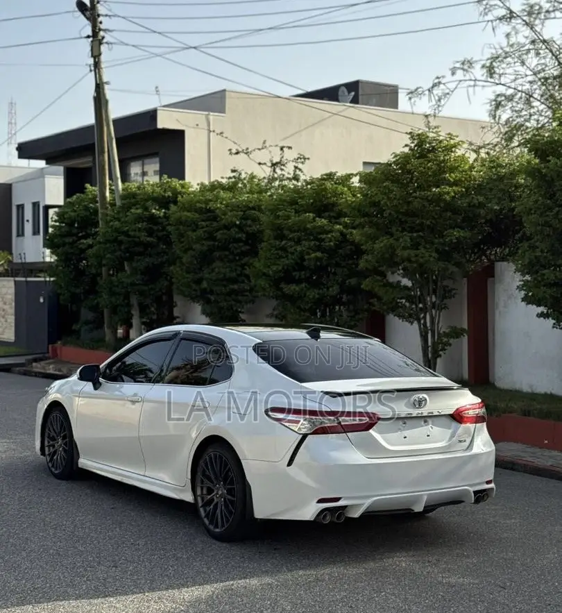 Toyota Camry 2020 White