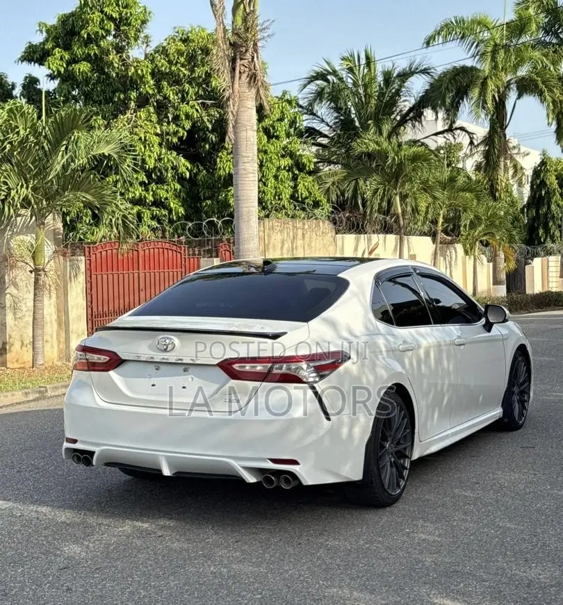 Toyota Camry 2020 White