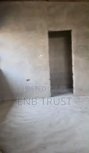 6bdrm Duplex in Bekwai Dominase for sale