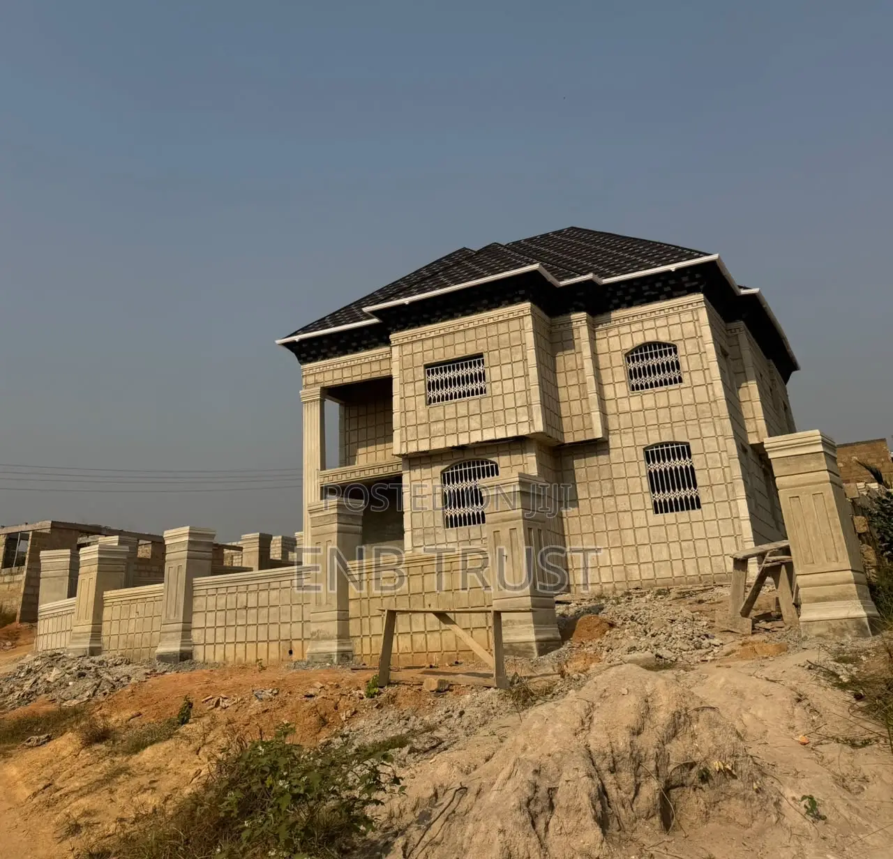6bdrm Duplex in Bekwai Dominase for sale