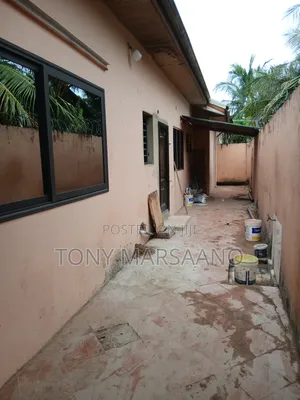 3bdrm House in Haatso, Asore Junction for rent