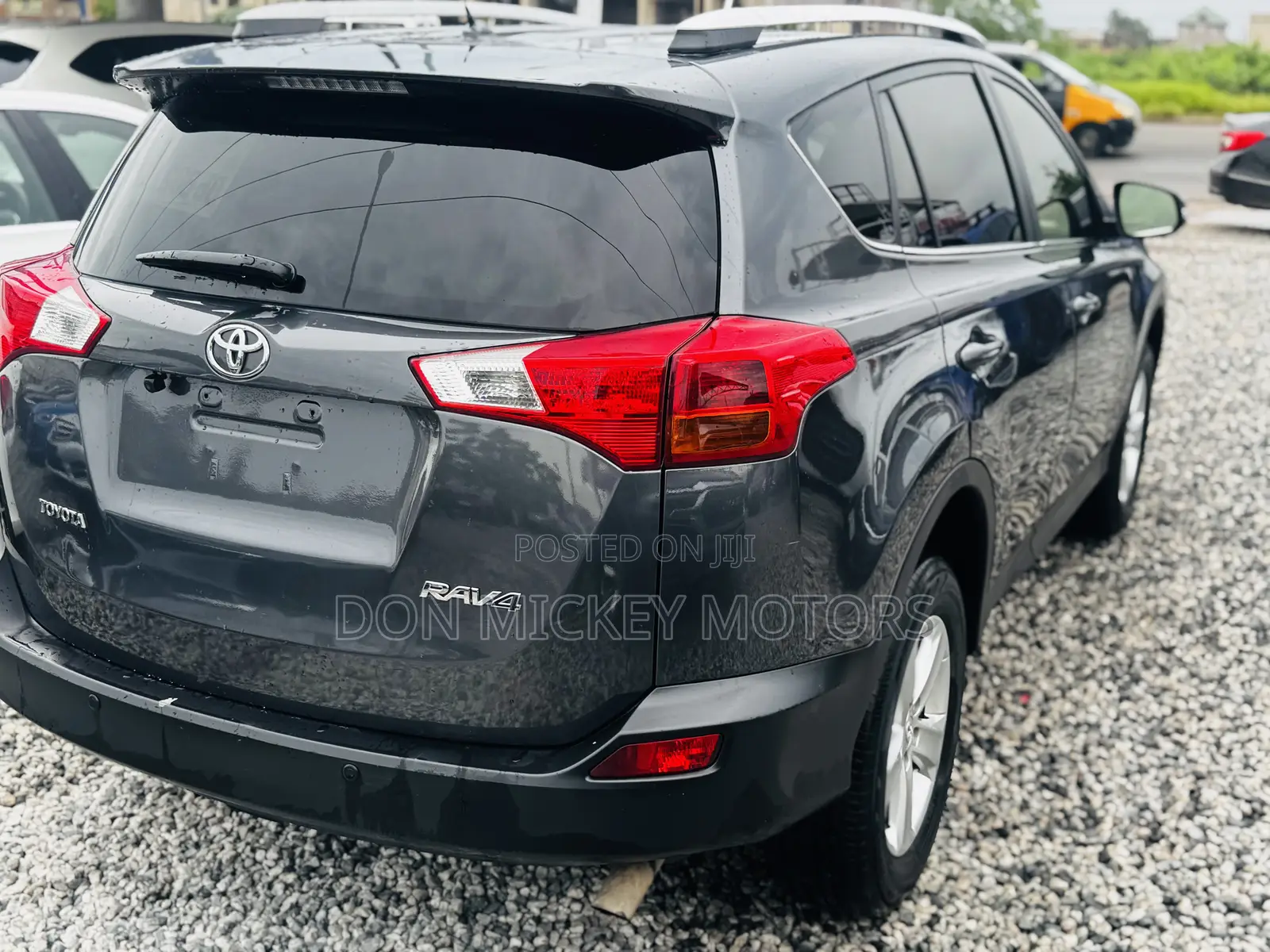 Toyota RAV4 Limited 4dr SUV (2.5L 4cyl 6A) 2015 Gray
