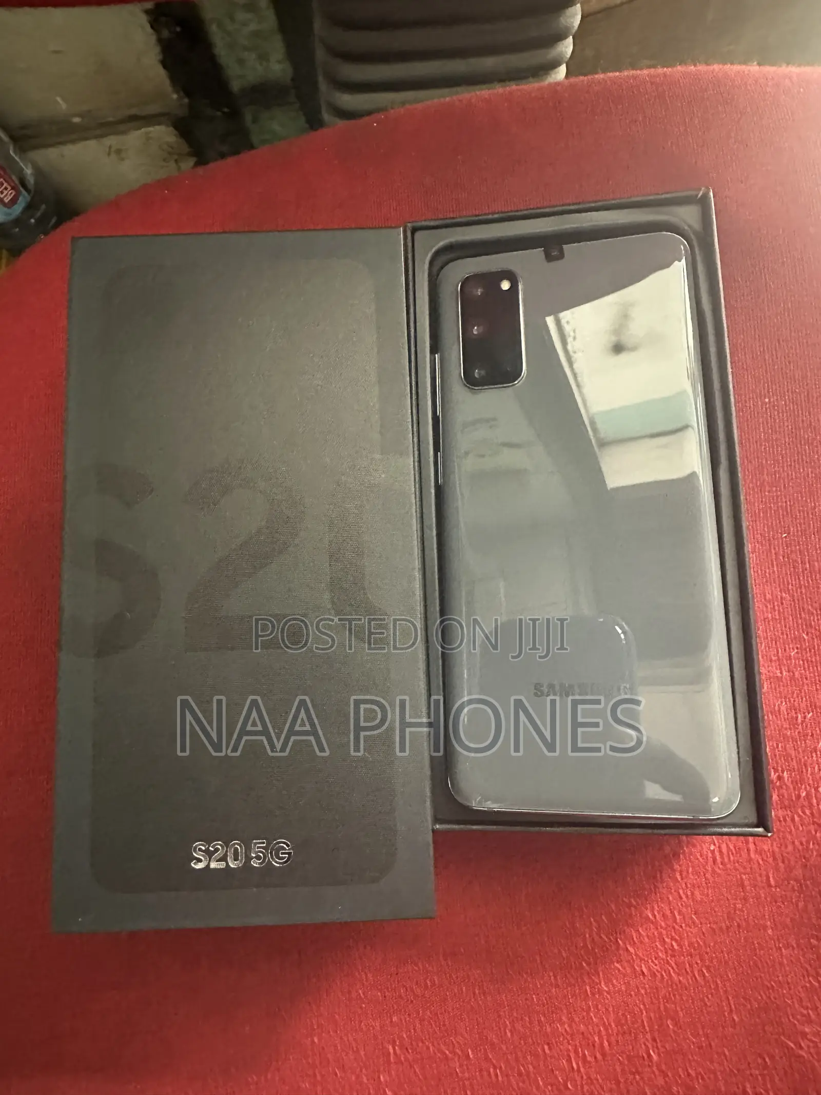 New Samsung Galaxy S20 128 GB Black