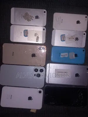 Bunch of iPhone 5 5s 5c and 16 Pro Max