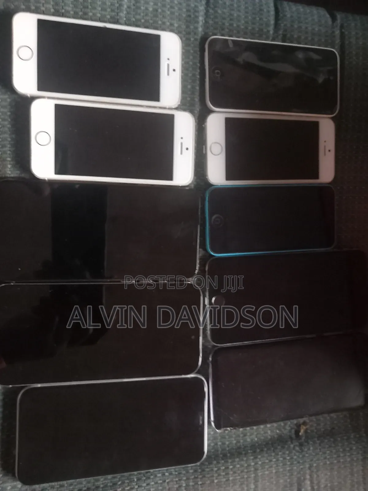 Bunch of iPhone 5 5s 5c and 16 Pro Max