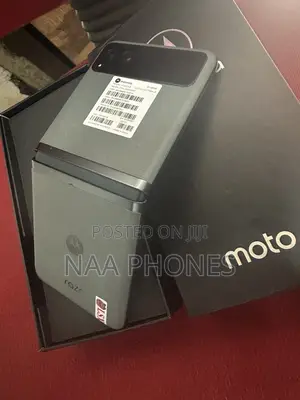 New Motorola Razr 40 128 GB Black