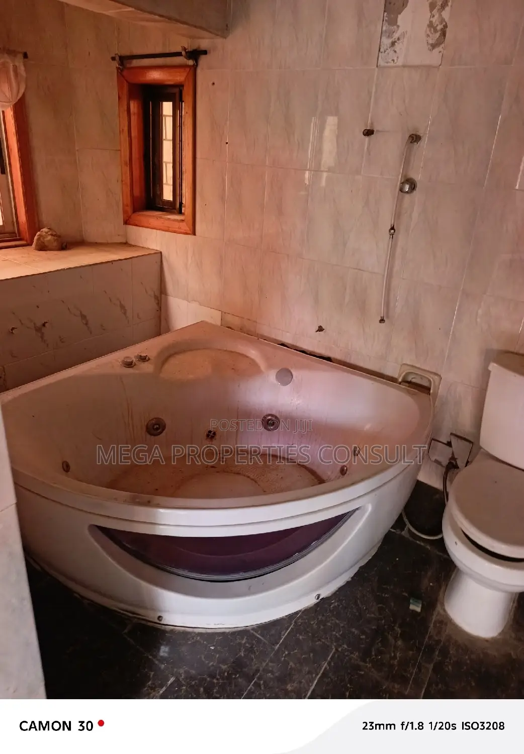 4bdrm House in Lapaz for sale