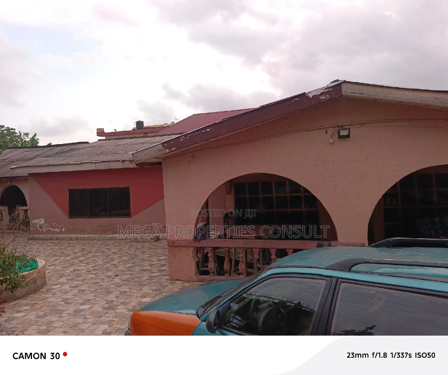 4bdrm House in Lapaz for sale