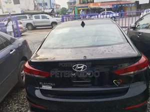 Hyundai Elantra 2018 Black