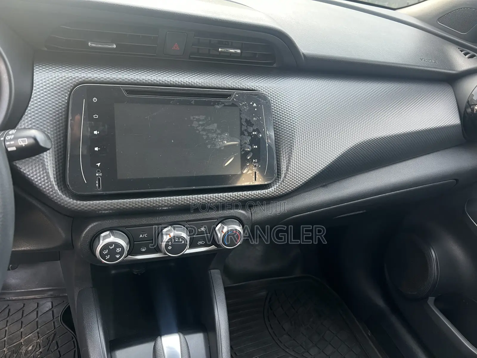 Nissan Kicks 2018 Orange
