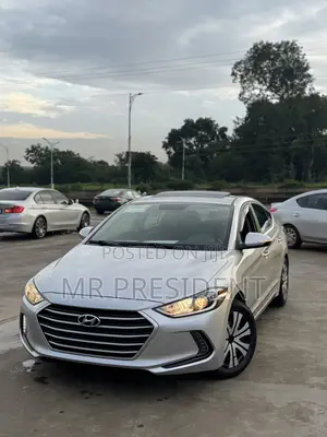 Hyundai Elantra Limited 2018 Silver