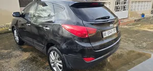 Hyundai Tucson Limited FWD 2013 Black