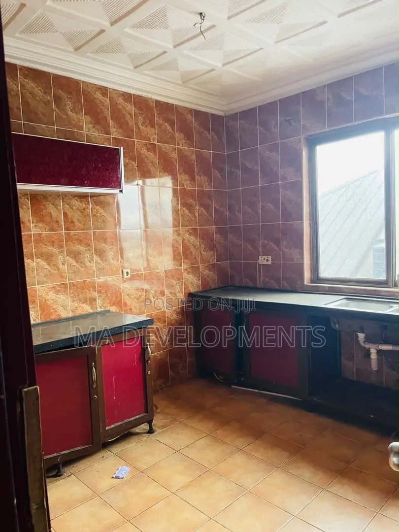 4bdrm Apartment in Madev Realty, Lapaz for rent