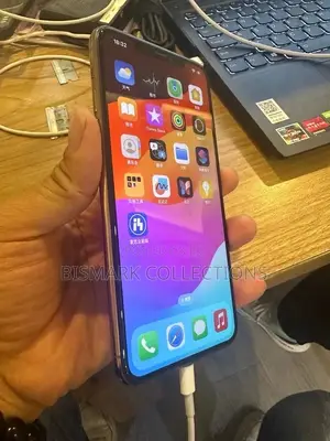 Apple iPhone 11 Pro Max 64 GB Gold